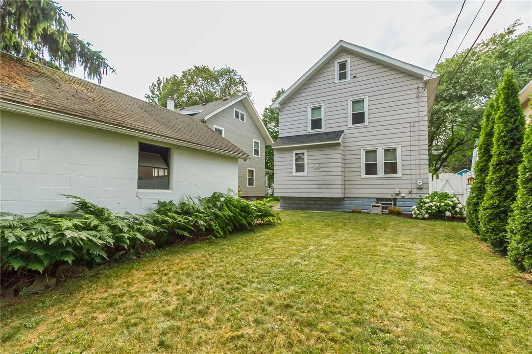 118 Illinois Street, Rochester, New York 14609, Rochester, New York 14609, 3 Bedrooms Bedrooms, 8 Rooms Rooms,2 BathroomsBathrooms,Residential,For Sale,118 Illinois Street, Rochester, New York 14609,R1622480