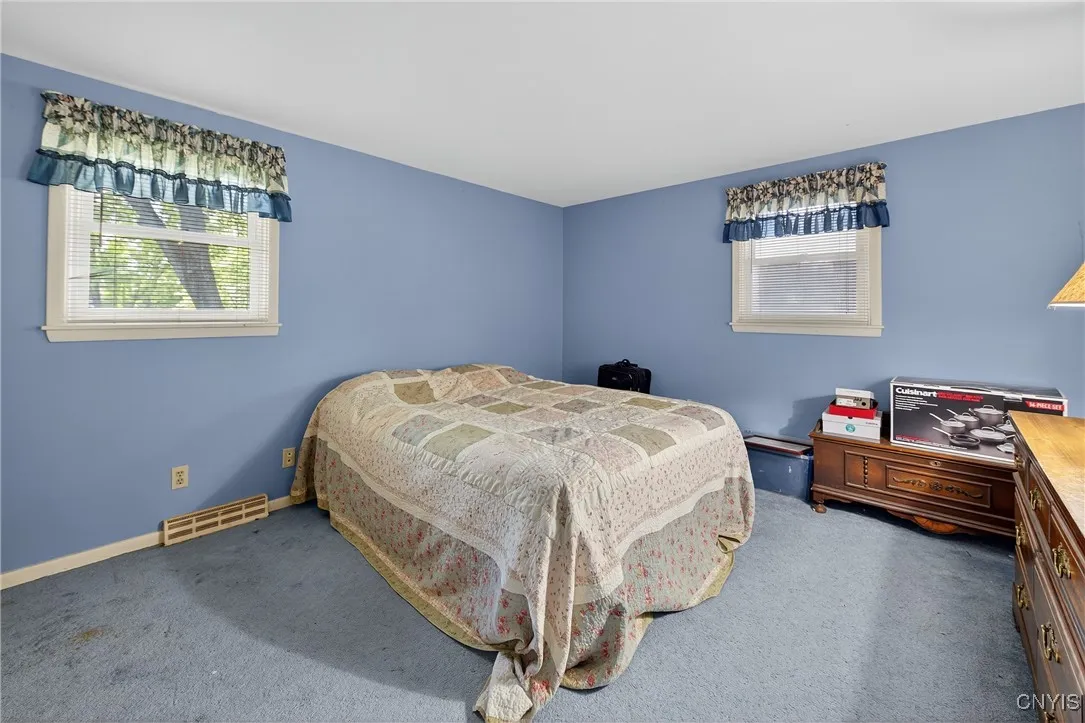 4252 Vega Course, Clay, New York 13090, Clay, New York 13090, 3 Bedrooms Bedrooms, 9 Rooms Rooms,1 BathroomBathrooms,Residential,For Sale,4252 Vega Course, Clay, New York 13090,S1623179