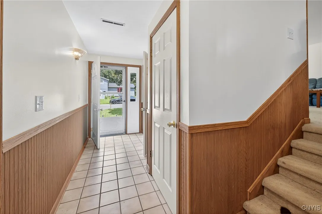 4252 Vega Course, Clay, New York 13090, Clay, New York 13090, 3 Bedrooms Bedrooms, 9 Rooms Rooms,1 BathroomBathrooms,Residential,For Sale,4252 Vega Course, Clay, New York 13090,S1623179