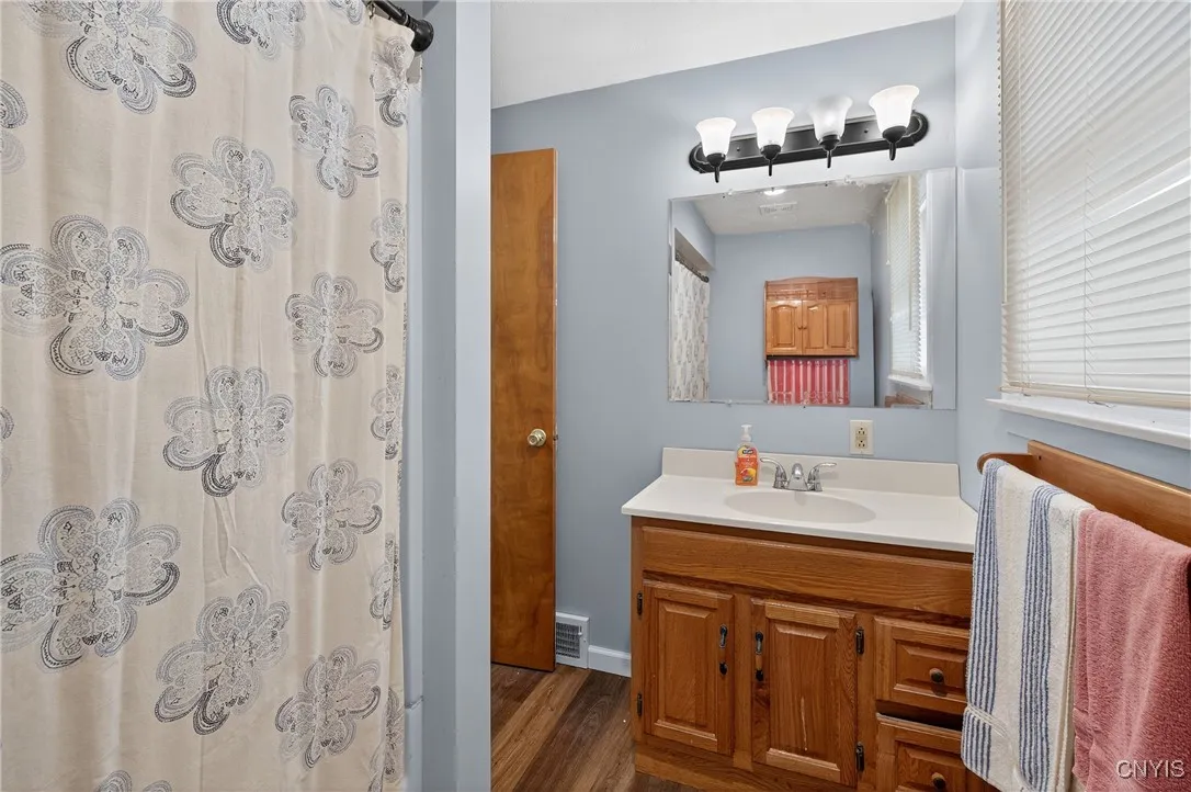 4252 Vega Course, Clay, New York 13090, Clay, New York 13090, 3 Bedrooms Bedrooms, 9 Rooms Rooms,1 BathroomBathrooms,Residential,For Sale,4252 Vega Course, Clay, New York 13090,S1623179