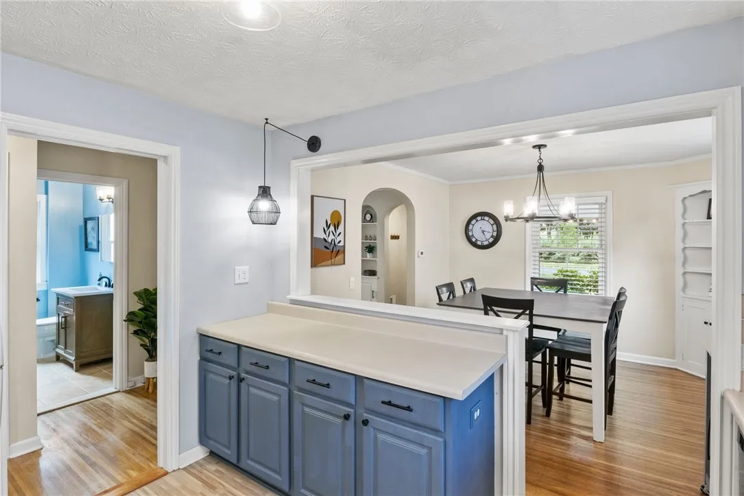 255 Thorncliffe Drive, Irondequoit, New York 14617, Irondequoit, New York 14617, 4 Bedrooms Bedrooms, 7 Rooms Rooms,2 BathroomsBathrooms,Residential,Closed,255 Thorncliffe Drive, Irondequoit, New York 14617,R1623232