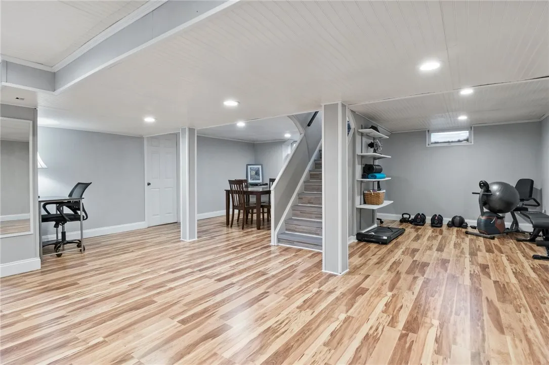 255 Thorncliffe Drive, Irondequoit, New York 14617, Irondequoit, New York 14617, 4 Bedrooms Bedrooms, 7 Rooms Rooms,2 BathroomsBathrooms,Residential,Closed,255 Thorncliffe Drive, Irondequoit, New York 14617,R1623232