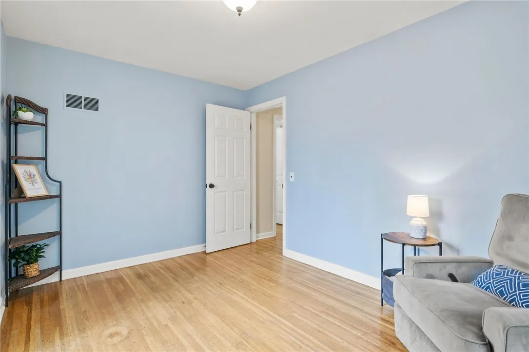255 Thorncliffe Drive, Irondequoit, New York 14617, Irondequoit, New York 14617, 4 Bedrooms Bedrooms, 7 Rooms Rooms,2 BathroomsBathrooms,Residential,Closed,255 Thorncliffe Drive, Irondequoit, New York 14617,R1623232