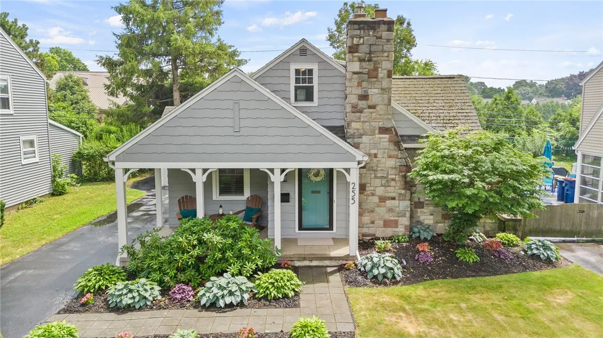 255 Thorncliffe Drive, Irondequoit, New York 14617, Irondequoit, New York 14617, 4 Bedrooms Bedrooms, 7 Rooms Rooms,2 BathroomsBathrooms,Residential,Closed,255 Thorncliffe Drive, Irondequoit, New York 14617,R1623232