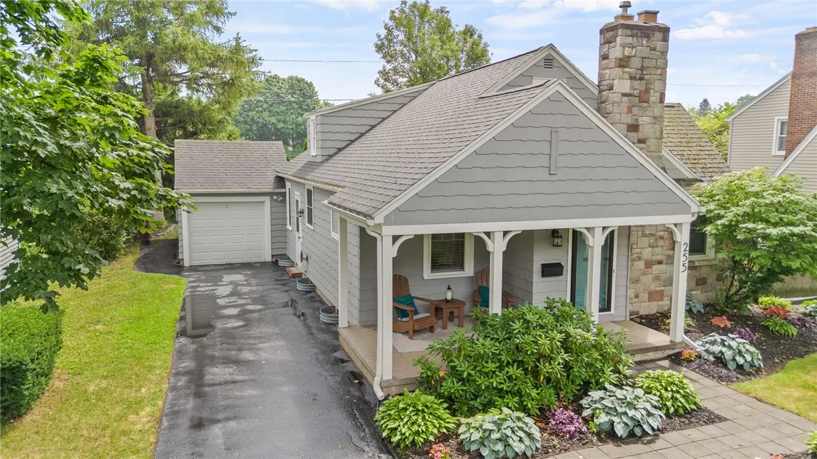 255 Thorncliffe Drive, Irondequoit, New York 14617, Irondequoit, New York 14617, 4 Bedrooms Bedrooms, 7 Rooms Rooms,2 BathroomsBathrooms,Residential,Closed,255 Thorncliffe Drive, Irondequoit, New York 14617,R1623232