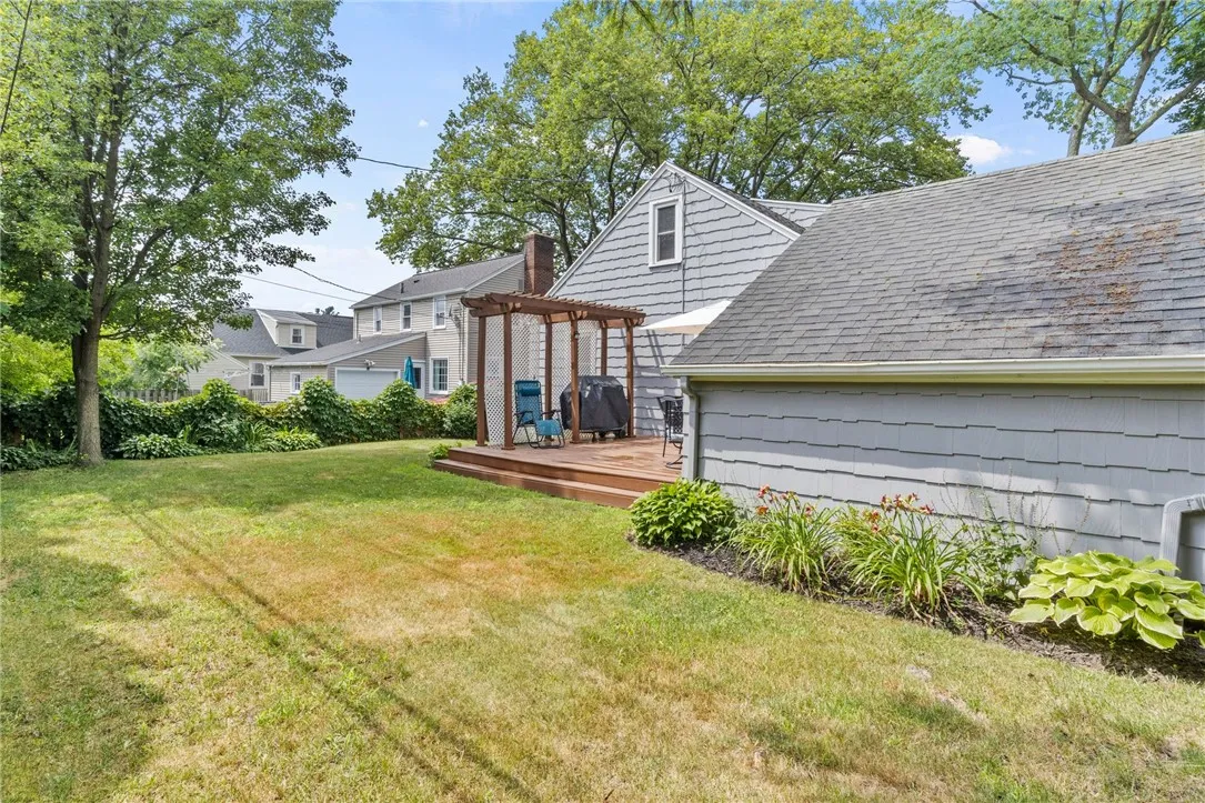 255 Thorncliffe Drive, Irondequoit, New York 14617, Irondequoit, New York 14617, 4 Bedrooms Bedrooms, 7 Rooms Rooms,2 BathroomsBathrooms,Residential,Closed,255 Thorncliffe Drive, Irondequoit, New York 14617,R1623232