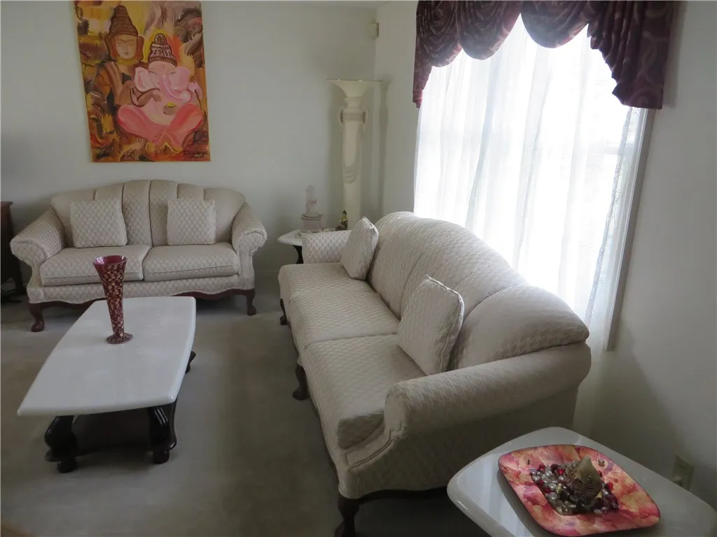 59 Cattaragus Drive, Henrietta, New York 14623, Henrietta, New York 14623, 4 Bedrooms Bedrooms, 7 Rooms Rooms,2 BathroomsBathrooms,Residential,For Sale,59 Cattaragus Drive, Henrietta, New York 14623,R1622892