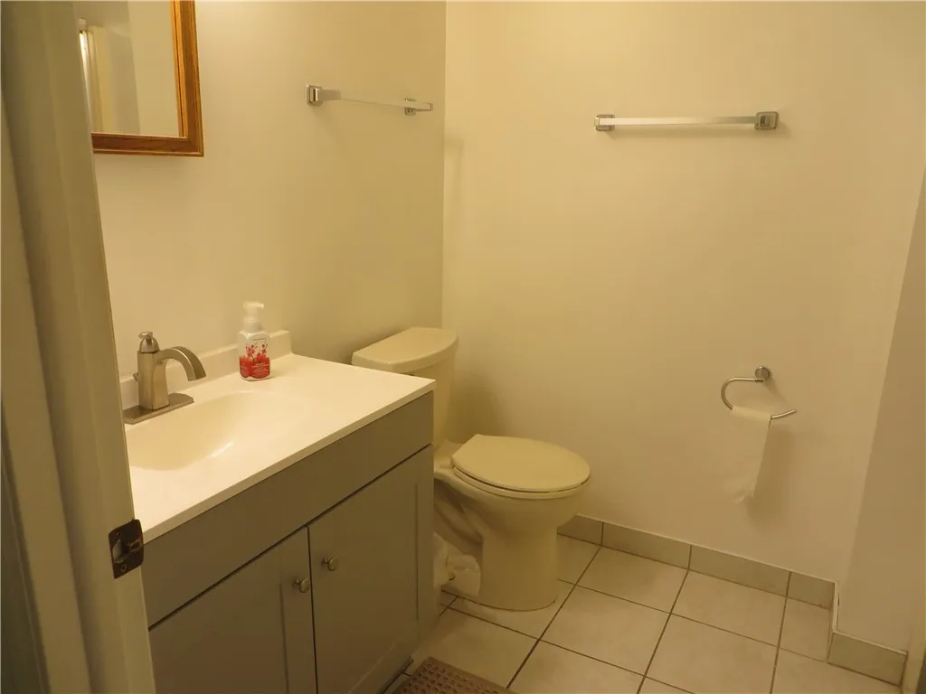 59 Cattaragus Drive, Henrietta, New York 14623, Henrietta, New York 14623, 4 Bedrooms Bedrooms, 7 Rooms Rooms,2 BathroomsBathrooms,Residential,For Sale,59 Cattaragus Drive, Henrietta, New York 14623,R1622892