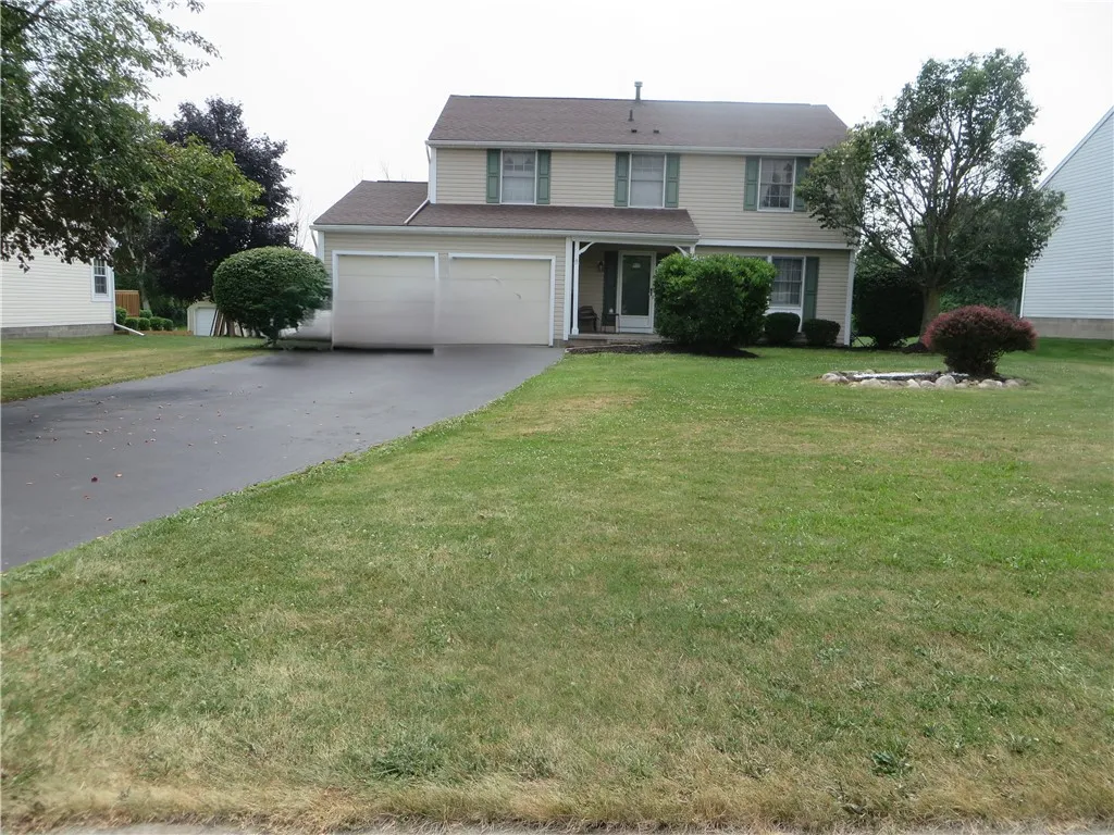 59 Cattaragus Drive, Henrietta, New York 14623, Henrietta, New York 14623, 4 Bedrooms Bedrooms, 7 Rooms Rooms,2 BathroomsBathrooms,Residential,For Sale,59 Cattaragus Drive, Henrietta, New York 14623,R1622892