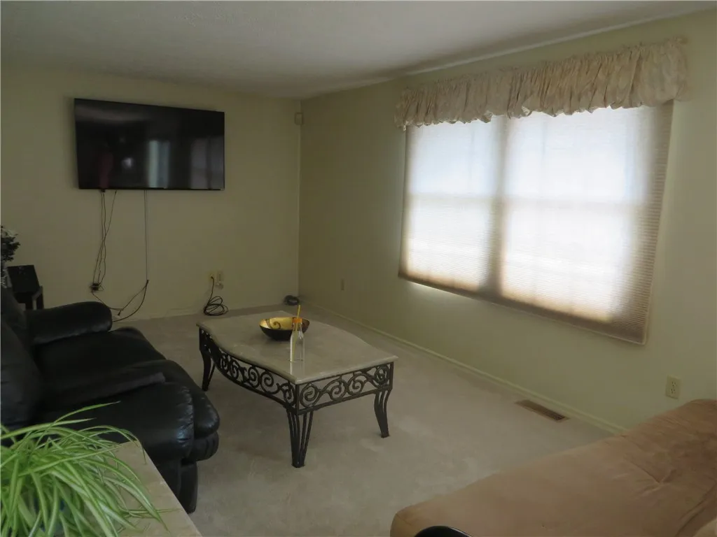 59 Cattaragus Drive, Henrietta, New York 14623, Henrietta, New York 14623, 4 Bedrooms Bedrooms, 7 Rooms Rooms,2 BathroomsBathrooms,Residential,For Sale,59 Cattaragus Drive, Henrietta, New York 14623,R1622892