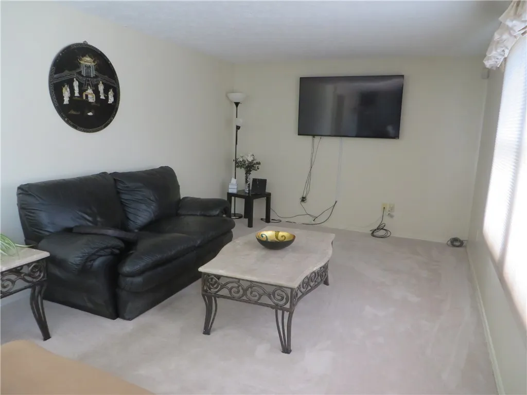 59 Cattaragus Drive, Henrietta, New York 14623, Henrietta, New York 14623, 4 Bedrooms Bedrooms, 7 Rooms Rooms,2 BathroomsBathrooms,Residential,For Sale,59 Cattaragus Drive, Henrietta, New York 14623,R1622892