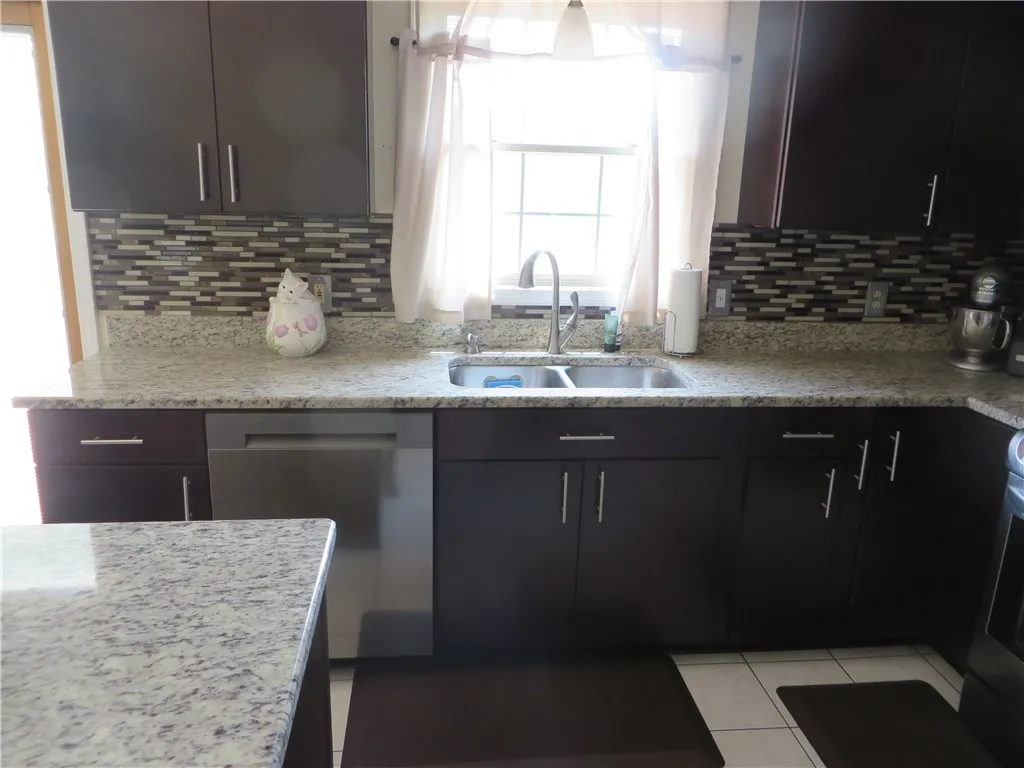 59 Cattaragus Drive, Henrietta, New York 14623, Henrietta, New York 14623, 4 Bedrooms Bedrooms, 7 Rooms Rooms,2 BathroomsBathrooms,Residential,For Sale,59 Cattaragus Drive, Henrietta, New York 14623,R1622892