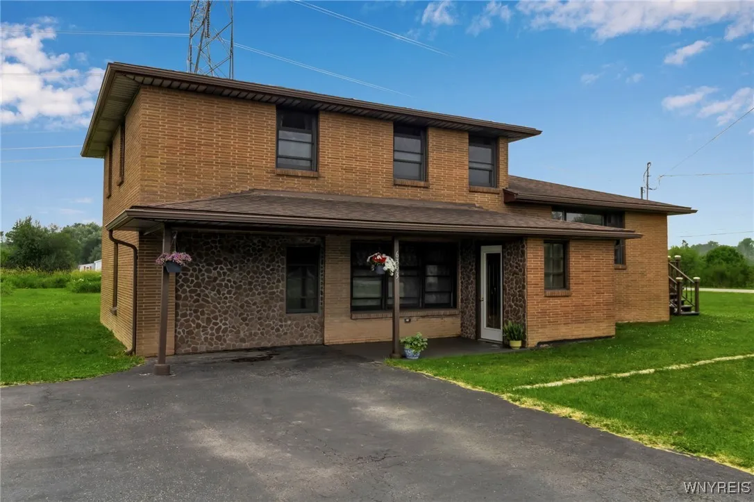 6393 Aiken Road, Pendleton, New York 14094, Pendleton, New York 14094, 4 Bedrooms Bedrooms, 6 Rooms Rooms,2 BathroomsBathrooms,Residential,For Sale,6393 Aiken Road, Pendleton, New York 14094,B1623464