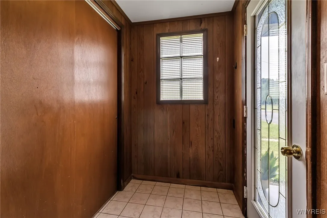 6393 Aiken Road, Pendleton, New York 14094, Pendleton, New York 14094, 4 Bedrooms Bedrooms, 6 Rooms Rooms,2 BathroomsBathrooms,Residential,For Sale,6393 Aiken Road, Pendleton, New York 14094,B1623464