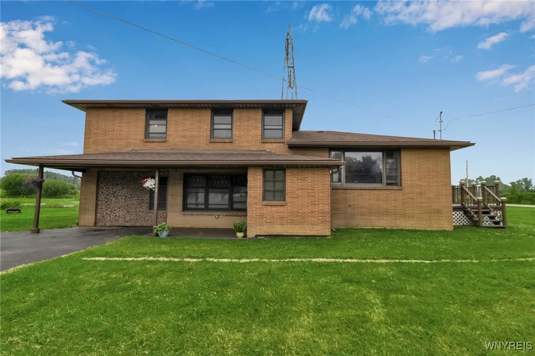 6393 Aiken Road, Pendleton, New York 14094, Pendleton, New York 14094, 4 Bedrooms Bedrooms, 6 Rooms Rooms,2 BathroomsBathrooms,Residential,For Sale,6393 Aiken Road, Pendleton, New York 14094,B1623464
