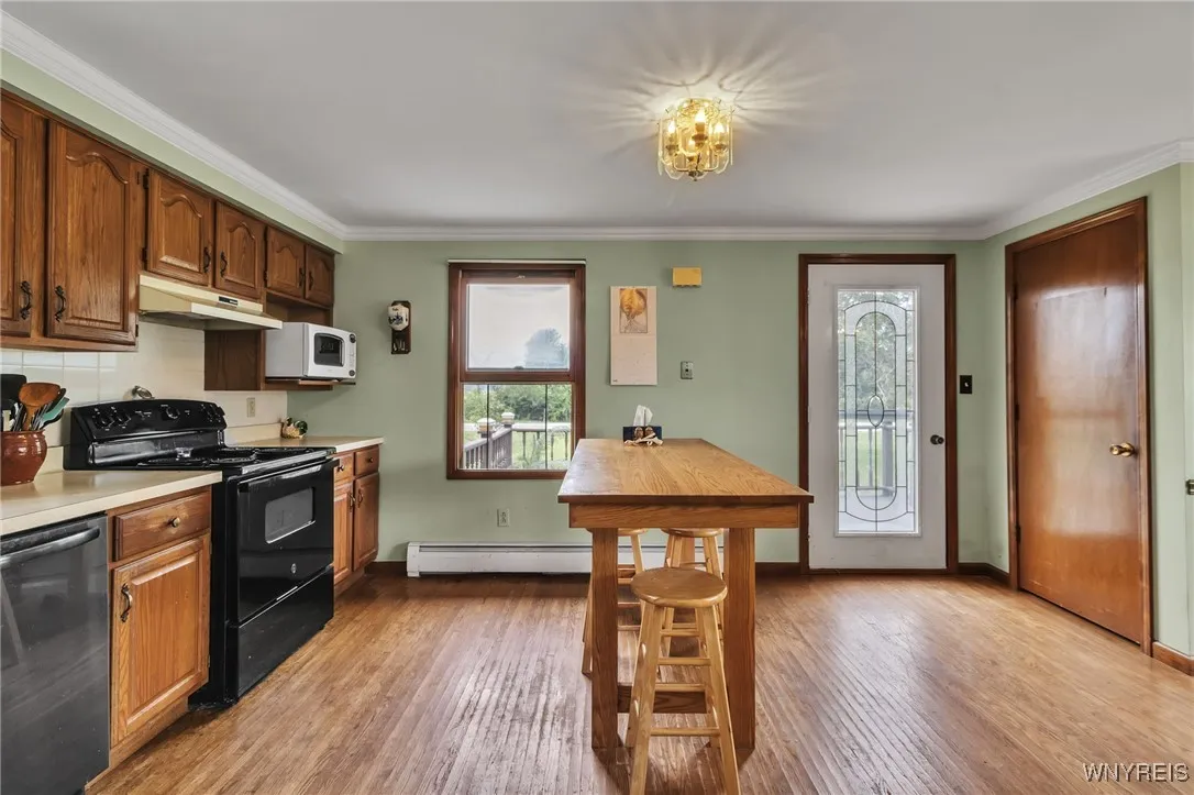 6393 Aiken Road, Pendleton, New York 14094, Pendleton, New York 14094, 4 Bedrooms Bedrooms, 6 Rooms Rooms,2 BathroomsBathrooms,Residential,For Sale,6393 Aiken Road, Pendleton, New York 14094,B1623464