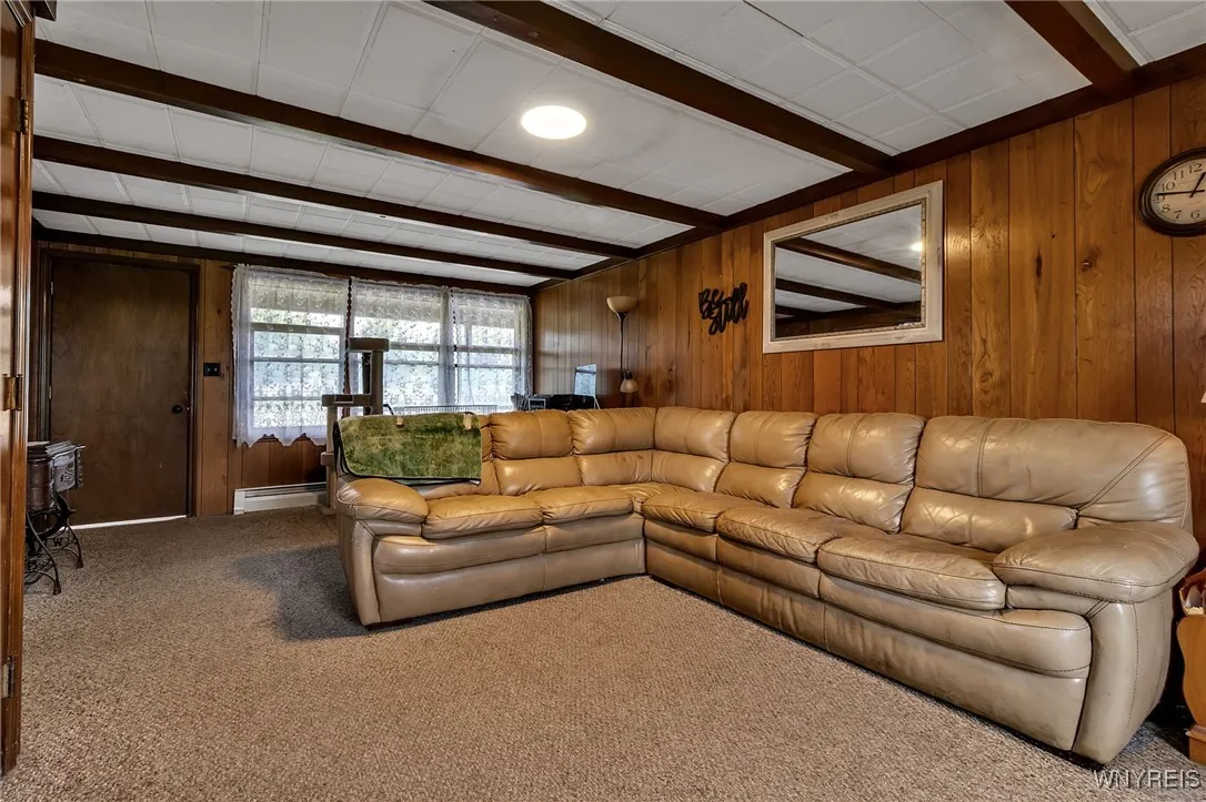 6393 Aiken Road, Pendleton, New York 14094, Pendleton, New York 14094, 4 Bedrooms Bedrooms, 6 Rooms Rooms,2 BathroomsBathrooms,Residential,For Sale,6393 Aiken Road, Pendleton, New York 14094,B1623464