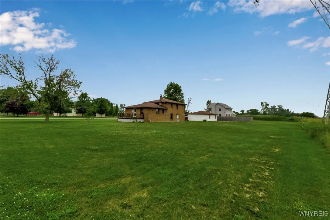 6393 Aiken Road, Pendleton, New York 14094, Pendleton, New York 14094, 4 Bedrooms Bedrooms, 6 Rooms Rooms,2 BathroomsBathrooms,Residential,For Sale,6393 Aiken Road, Pendleton, New York 14094,B1623464