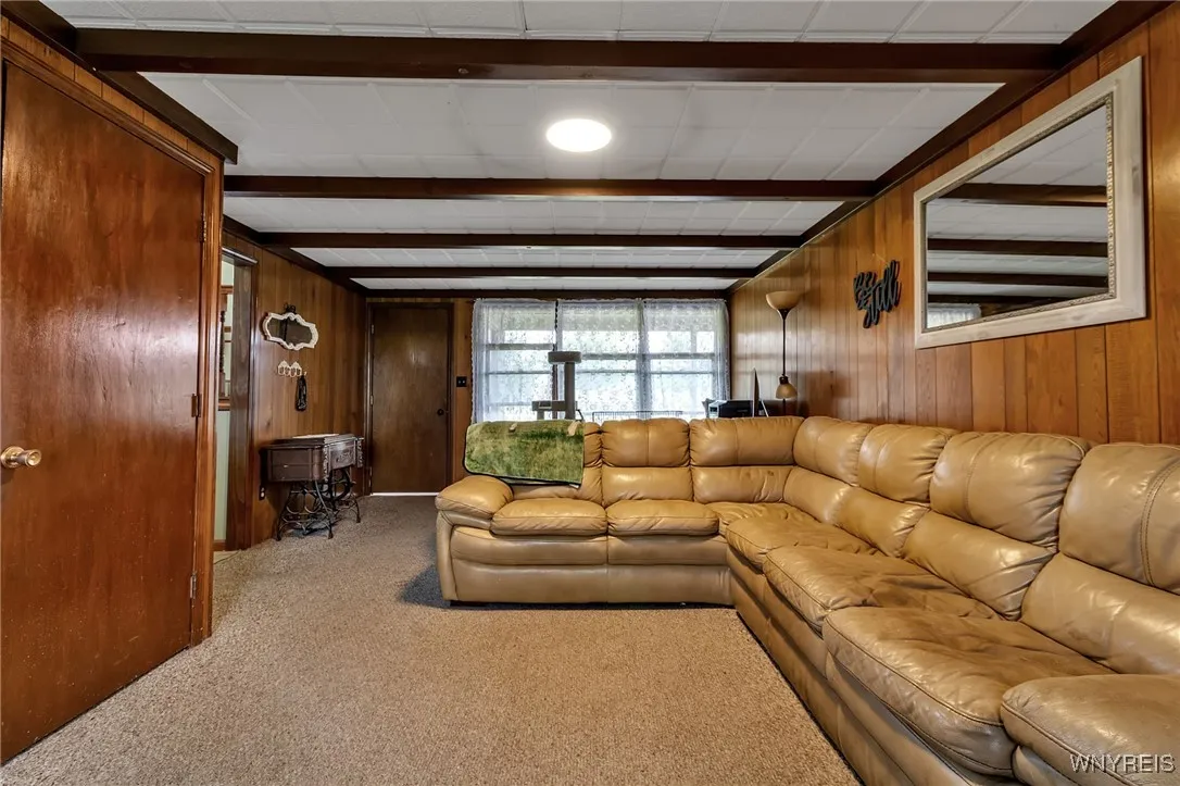 6393 Aiken Road, Pendleton, New York 14094, Pendleton, New York 14094, 4 Bedrooms Bedrooms, 6 Rooms Rooms,2 BathroomsBathrooms,Residential,For Sale,6393 Aiken Road, Pendleton, New York 14094,B1623464