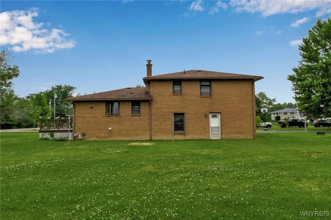6393 Aiken Road, Pendleton, New York 14094, Pendleton, New York 14094, 4 Bedrooms Bedrooms, 6 Rooms Rooms,2 BathroomsBathrooms,Residential,For Sale,6393 Aiken Road, Pendleton, New York 14094,B1623464