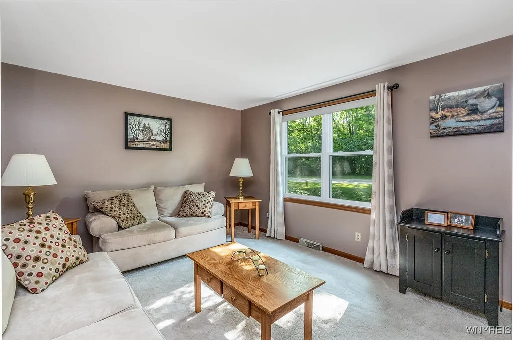 4944 Abbott Road, Orchard Park, New York 14127, Orchard Park, New York 14127, 4 Bedrooms Bedrooms, 10 Rooms Rooms,2 BathroomsBathrooms,Residential,For Sale,4944 Abbott Road, Orchard Park, New York 14127,B1623414
