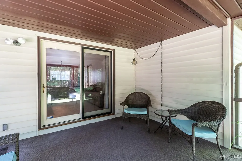 4944 Abbott Road, Orchard Park, New York 14127, Orchard Park, New York 14127, 4 Bedrooms Bedrooms, 10 Rooms Rooms,2 BathroomsBathrooms,Residential,For Sale,4944 Abbott Road, Orchard Park, New York 14127,B1623414