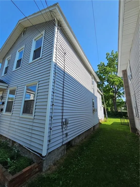 67 High Street, Geneva City, New York 14456, Geneva City, New York 14456, 4 Bedrooms Bedrooms, 123 Rooms Rooms,2 BathroomsBathrooms,Residential,For Sale,67 High Street, Geneva City, New York 14456,R1623315