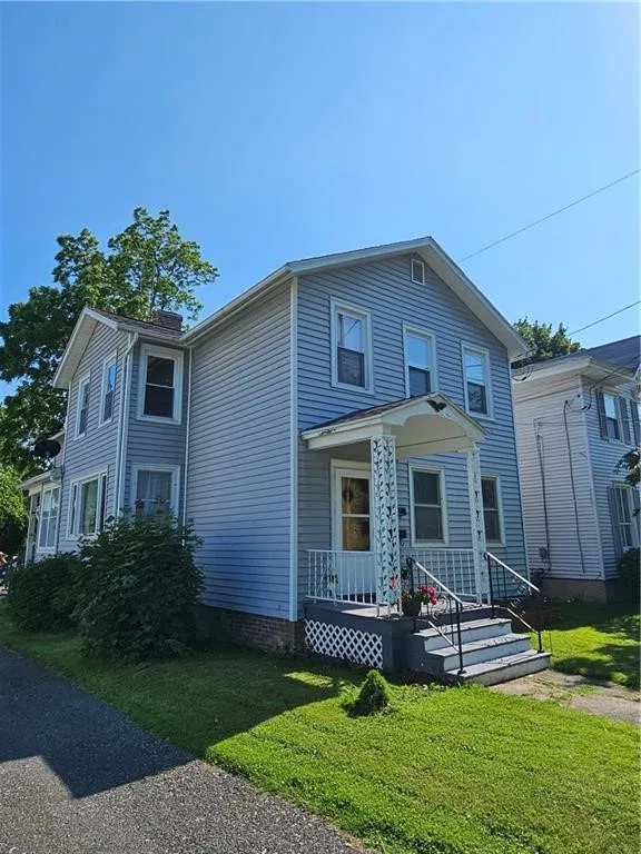 67 High Street, Geneva City, New York 14456, Geneva City, New York 14456, 4 Bedrooms Bedrooms, 123 Rooms Rooms,2 BathroomsBathrooms,Residential,For Sale,67 High Street, Geneva City, New York 14456,R1623315