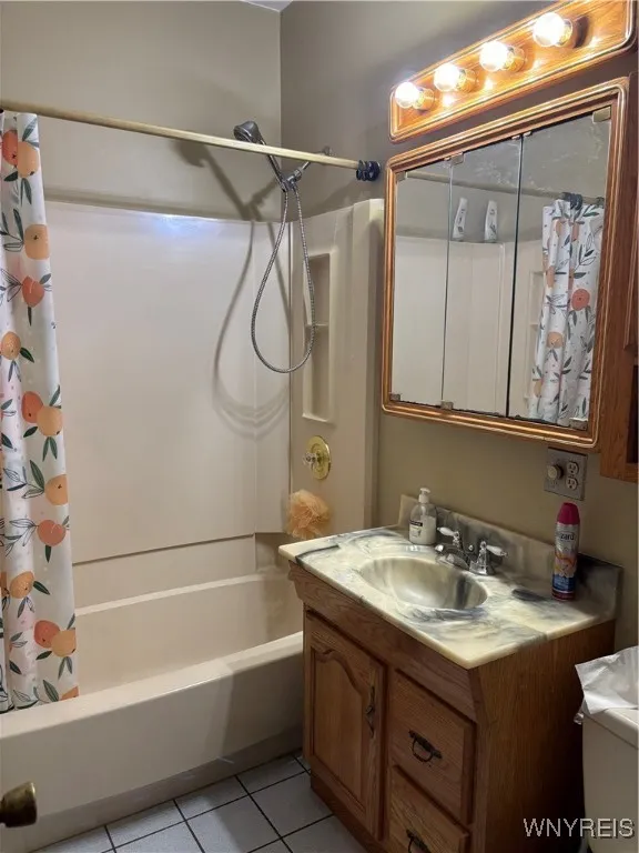 6 Copeland Place, Buffalo, New York 14207, Buffalo, New York 14207, 3 Bedrooms Bedrooms, 7 Rooms Rooms,1 BathroomBathrooms,Residential,For Sale,6 Copeland Place, Buffalo, New York 14207,B1623522