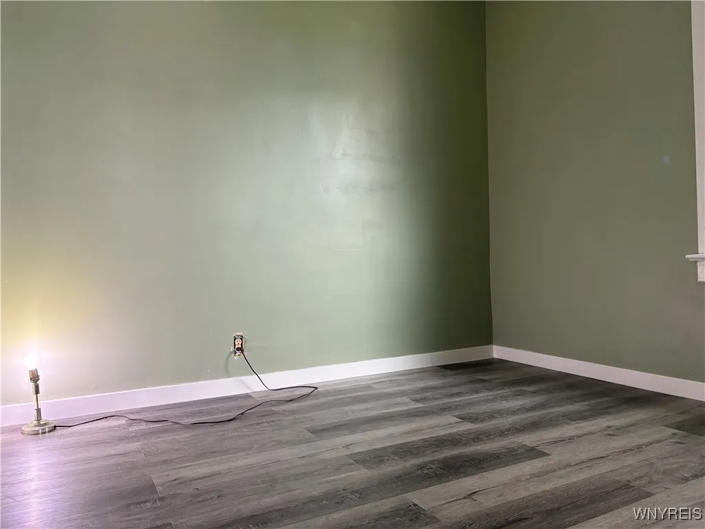 6 Copeland Place, Buffalo, New York 14207, Buffalo, New York 14207, 3 Bedrooms Bedrooms, 7 Rooms Rooms,1 BathroomBathrooms,Residential,For Sale,6 Copeland Place, Buffalo, New York 14207,B1623522