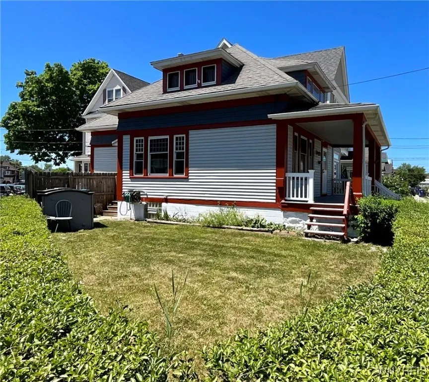 6 Copeland Place, Buffalo, New York 14207, Buffalo, New York 14207, 3 Bedrooms Bedrooms, 7 Rooms Rooms,1 BathroomBathrooms,Residential,For Sale,6 Copeland Place, Buffalo, New York 14207,B1623522