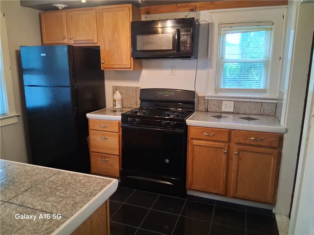 99 Westfield Street, Rochester, New York 14619, Rochester, New York 14619, 3 Bedrooms Bedrooms, 6 Rooms Rooms,1 BathroomBathrooms,Residential,For Sale,99 Westfield Street, Rochester, New York 14619,R1623336