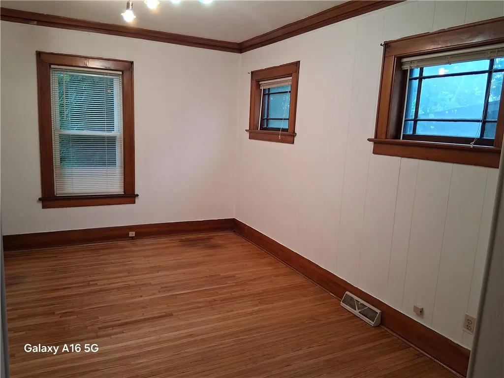 99 Westfield Street, Rochester, New York 14619, Rochester, New York 14619, 3 Bedrooms Bedrooms, 6 Rooms Rooms,1 BathroomBathrooms,Residential,For Sale,99 Westfield Street, Rochester, New York 14619,R1623336