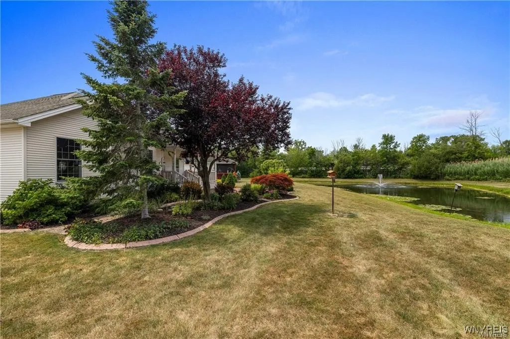 5675 Hidden Lake Drive, Lockport Town, New York 14, Lockport Town, New York 14094, 2 Bedrooms Bedrooms, 4 Rooms Rooms,2 BathroomsBathrooms,Residential,Closed,5675 Hidden Lake Drive, Lockport Town, New York 14,0,B1623384