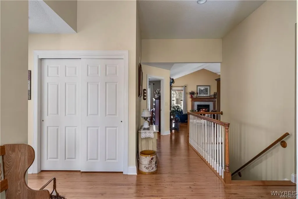 5675 Hidden Lake Drive, Lockport Town, New York 14, Lockport Town, New York 14094, 2 Bedrooms Bedrooms, 4 Rooms Rooms,2 BathroomsBathrooms,Residential,Closed,5675 Hidden Lake Drive, Lockport Town, New York 14,0,B1623384