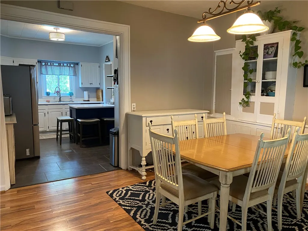 17 Elizabeth Street, Naples, New York 14512, Naples, New York 14512, 4 Bedrooms Bedrooms, 10 Rooms Rooms,1 BathroomBathrooms,Residential,Closed,17 Elizabeth Street, Naples, New York 14512,0,R1623136