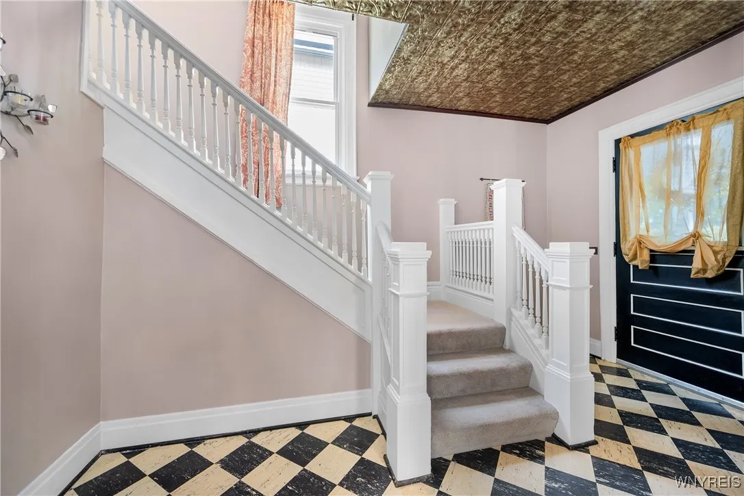 68 Norwood Avenue, Buffalo, New York 14222, Buffalo, New York 14222, 7 Bedrooms Bedrooms, 12 Rooms Rooms,3 BathroomsBathrooms,Residential,Closed,68 Norwood Avenue, Buffalo, New York 14222,0,B1623294