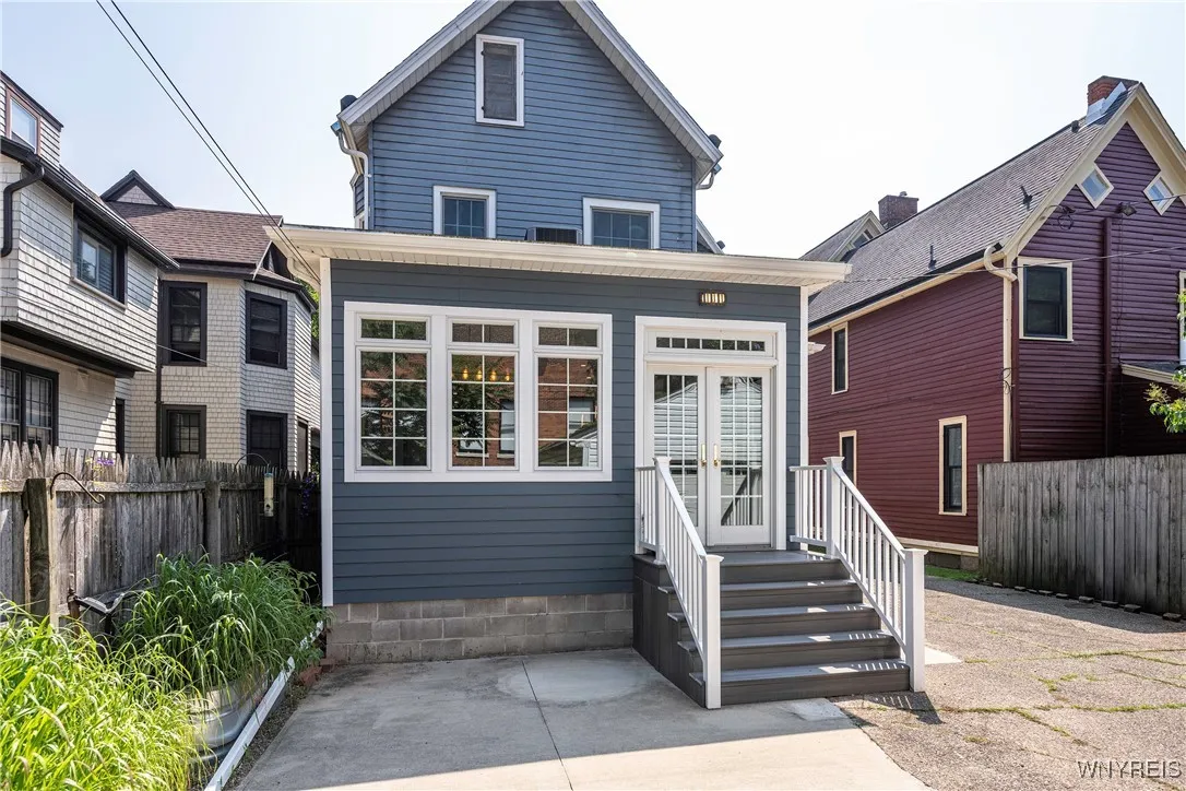 68 Norwood Avenue, Buffalo, New York 14222, Buffalo, New York 14222, 7 Bedrooms Bedrooms, 12 Rooms Rooms,3 BathroomsBathrooms,Residential,Closed,68 Norwood Avenue, Buffalo, New York 14222,0,B1623294