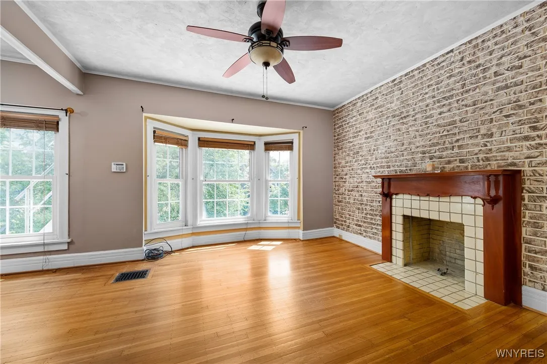 68 Norwood Avenue, Buffalo, New York 14222, Buffalo, New York 14222, 7 Bedrooms Bedrooms, 12 Rooms Rooms,3 BathroomsBathrooms,Residential,Closed,68 Norwood Avenue, Buffalo, New York 14222,0,B1623294