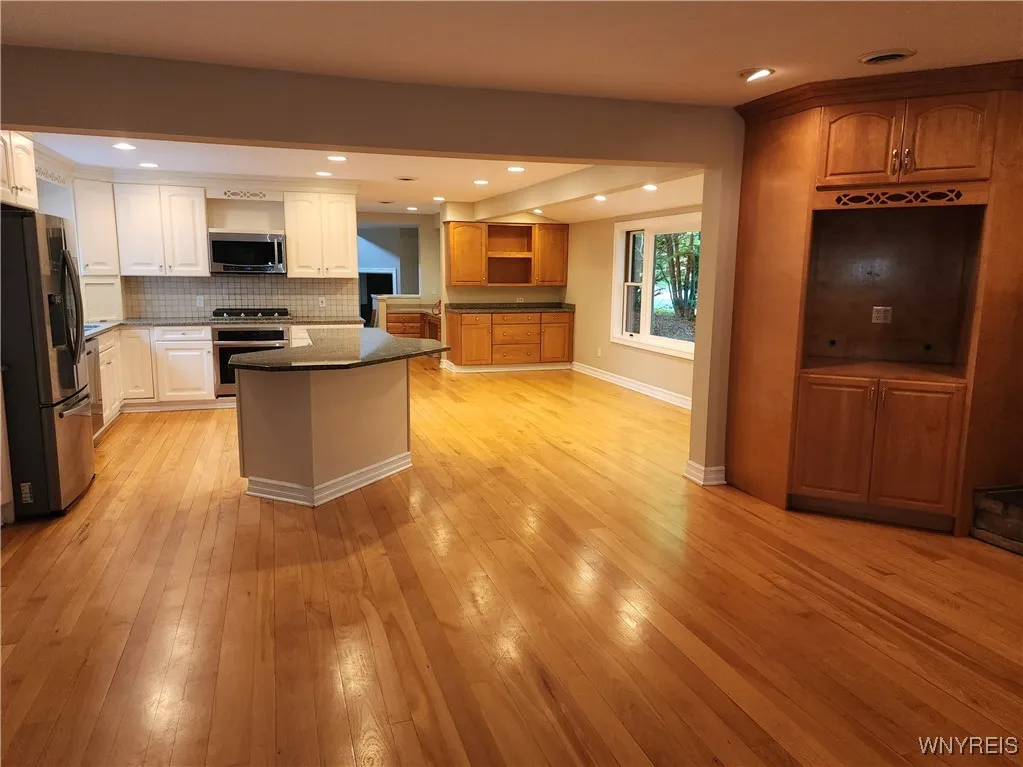 6731 Chestnut Ridge Road, Orchard Park, New York 1, Orchard Park, New York 14127, 6 Bedrooms Bedrooms, 17 Rooms Rooms,5 BathroomsBathrooms,Residential,For Sale,6731 Chestnut Ridge Road, Orchard Park, New York 1,B1623537