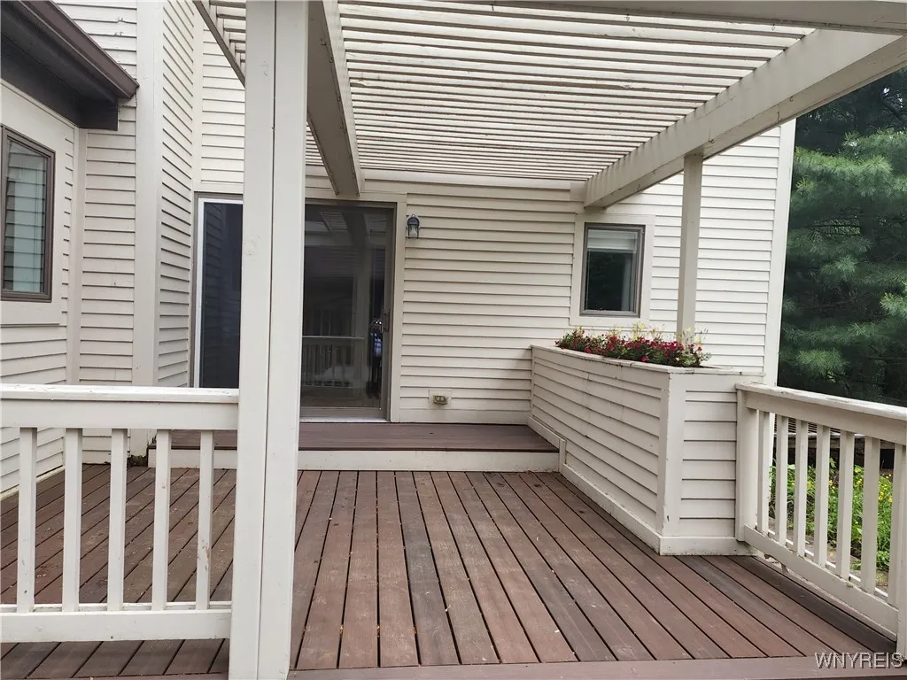 6731 Chestnut Ridge Road, Orchard Park, New York 1, Orchard Park, New York 14127, 6 Bedrooms Bedrooms, 17 Rooms Rooms,5 BathroomsBathrooms,Residential,For Sale,6731 Chestnut Ridge Road, Orchard Park, New York 1,B1623537