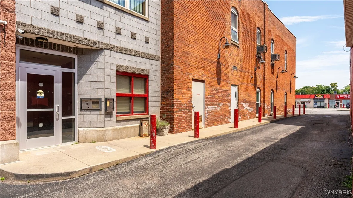 1416 Main Street, Buffalo, New York 14209, Buffalo, New York 14209, 9 Bedrooms Bedrooms, ,Multi Family,For Sale,1416 Main Street, Buffalo, New York 14209,B1623188
