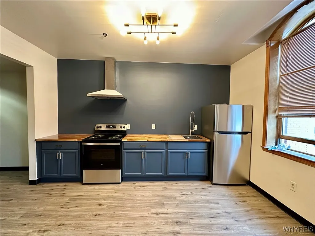 1416 Main Street, Buffalo, New York 14209, Buffalo, New York 14209, 9 Bedrooms Bedrooms, ,Multi Family,For Sale,1416 Main Street, Buffalo, New York 14209,B1623188