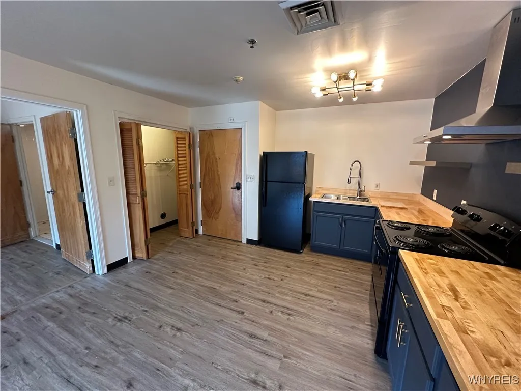 1416 Main Street, Buffalo, New York 14209, Buffalo, New York 14209, 9 Bedrooms Bedrooms, ,Multi Family,For Sale,1416 Main Street, Buffalo, New York 14209,B1623188