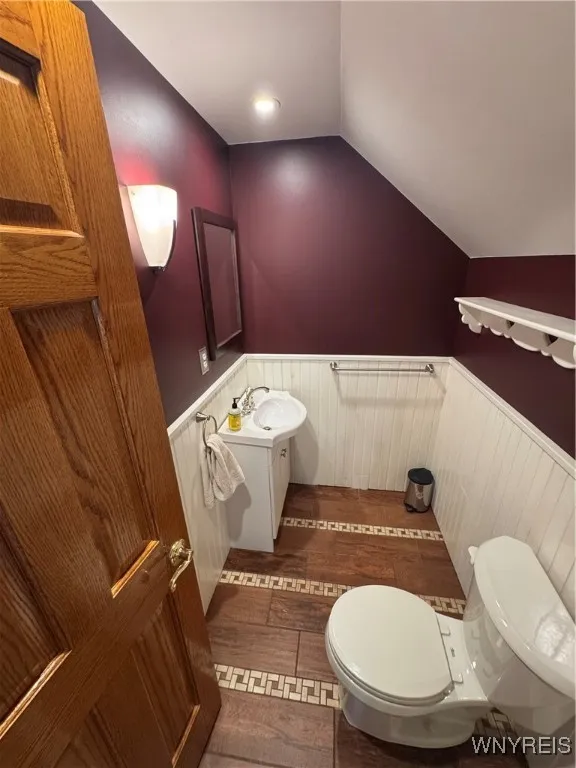 504 Downing Street, Buffalo, New York 14220, Buffalo, New York 14220, 3 Bedrooms Bedrooms, 5 Rooms Rooms,1 BathroomBathrooms,Residential,For Sale,504 Downing Street, Buffalo, New York 14220,B1623485