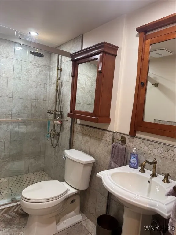 504 Downing Street, Buffalo, New York 14220, Buffalo, New York 14220, 3 Bedrooms Bedrooms, 5 Rooms Rooms,1 BathroomBathrooms,Residential,For Sale,504 Downing Street, Buffalo, New York 14220,B1623485