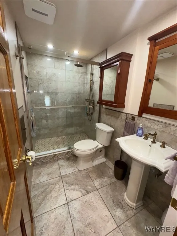 504 Downing Street, Buffalo, New York 14220, Buffalo, New York 14220, 3 Bedrooms Bedrooms, 5 Rooms Rooms,1 BathroomBathrooms,Residential,For Sale,504 Downing Street, Buffalo, New York 14220,B1623485