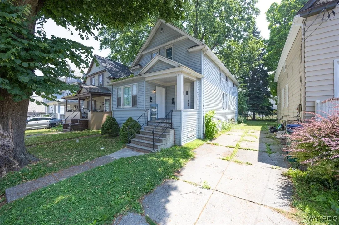 81 Kingston Place, Buffalo, New York 14210, Buffalo, New York 14210, 4 Bedrooms Bedrooms, ,2 BathroomsBathrooms,Residential,For Sale,81 Kingston Place, Buffalo, New York 14210,B1623488