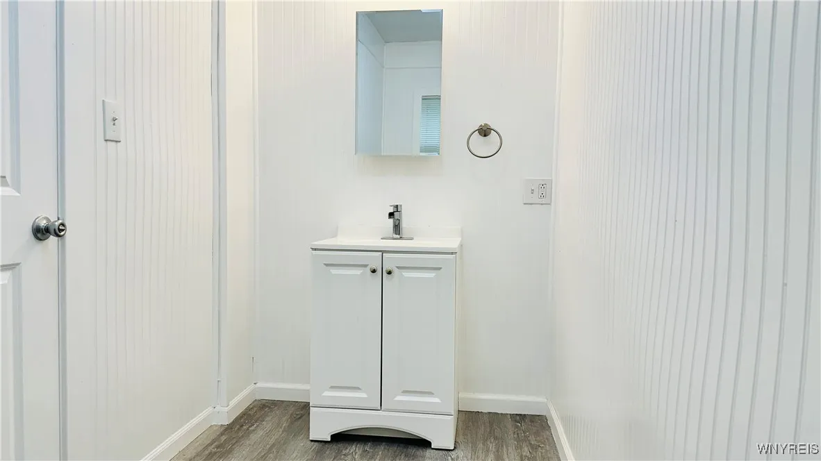 701 Cedar Avenue, Niagara Falls, New York 14301, Niagara Falls, New York 14301, 4 Bedrooms Bedrooms, 8 Rooms Rooms,1 BathroomBathrooms,Residential,For Sale,701 Cedar Avenue, Niagara Falls, New York 14301,0,B1618704