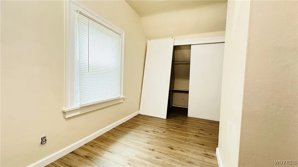 701 Cedar Avenue, Niagara Falls, New York 14301, Niagara Falls, New York 14301, 4 Bedrooms Bedrooms, 8 Rooms Rooms,1 BathroomBathrooms,Residential,For Sale,701 Cedar Avenue, Niagara Falls, New York 14301,0,B1618704